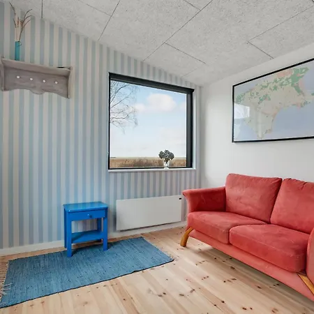 Holiday home 4 Bedroom Gorgeous In Fur
