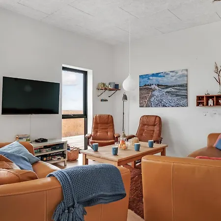 4 Bedroom Gorgeous In *