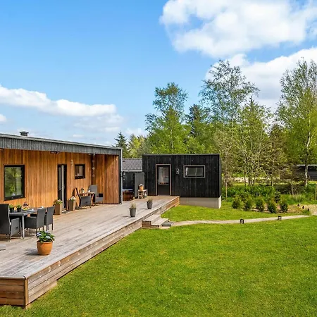 Holiday home 4 Bedroom Gorgeous In Fur