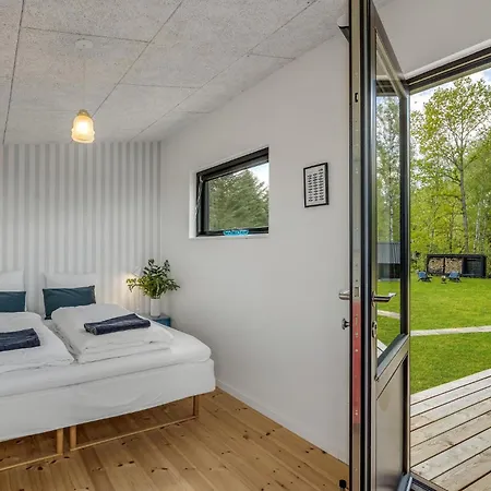Holiday home 4 Bedroom Gorgeous In